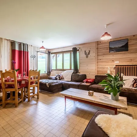 Apartment Coeur De Charmy Pour 10 Avec